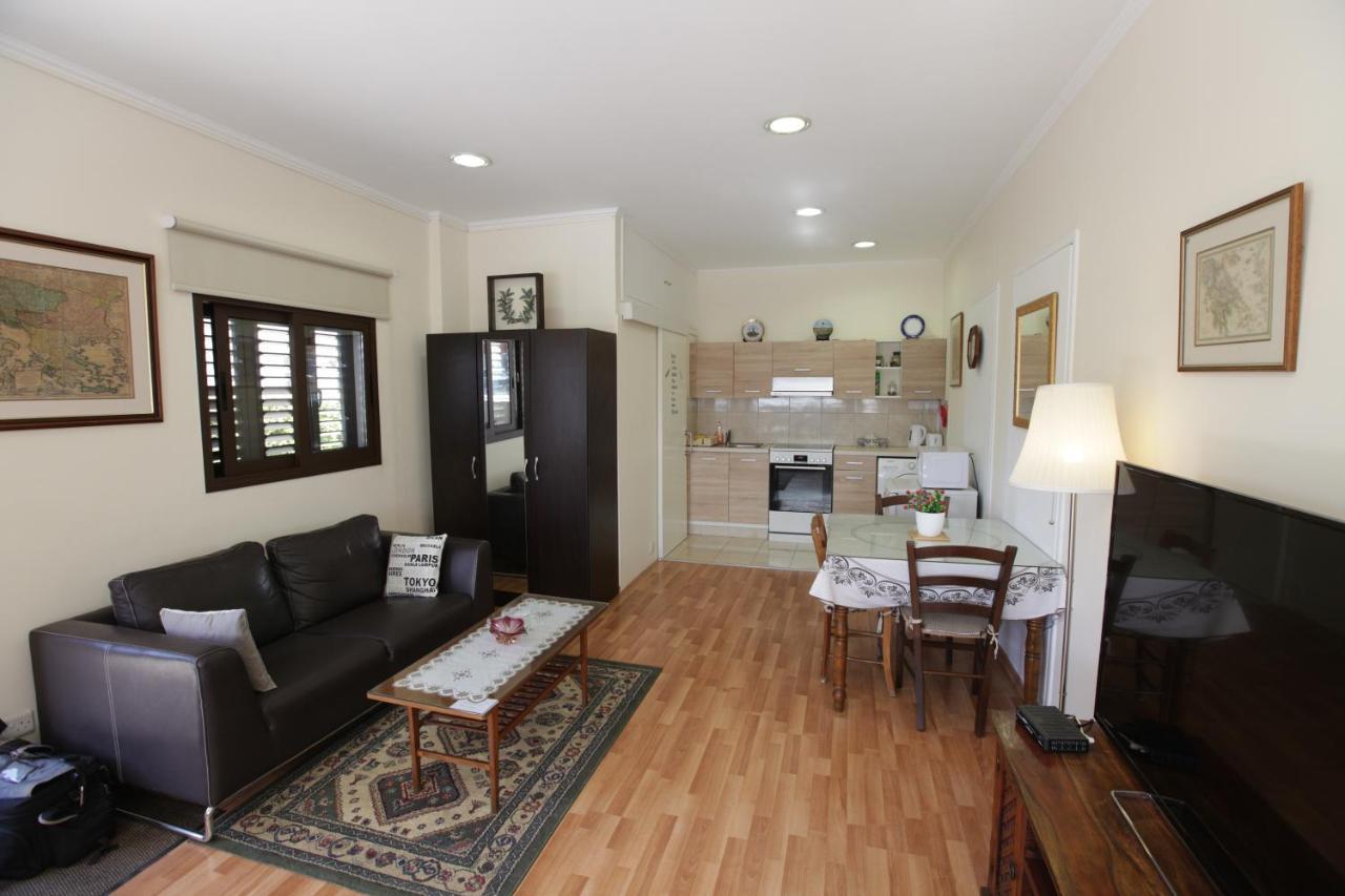 Nicosia Luxury Studio ภายนอก รูปภาพ