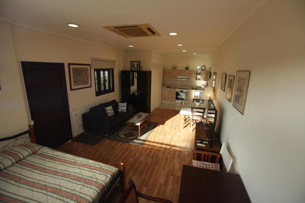 Nicosia Luxury Studio ภายนอก รูปภาพ
